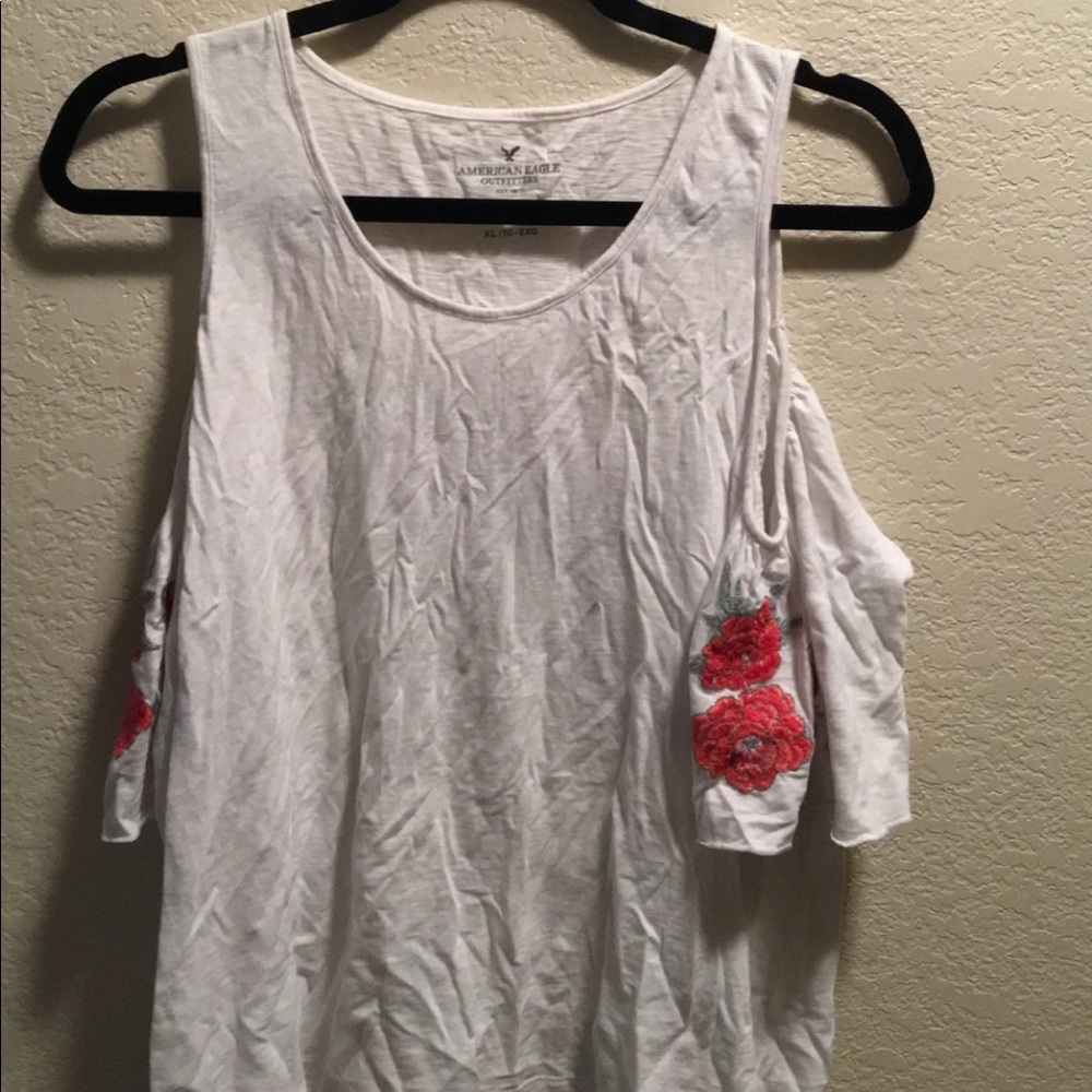 Open shoulder top